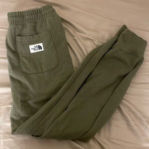The North Face New Taupe Green heritage patch joggers